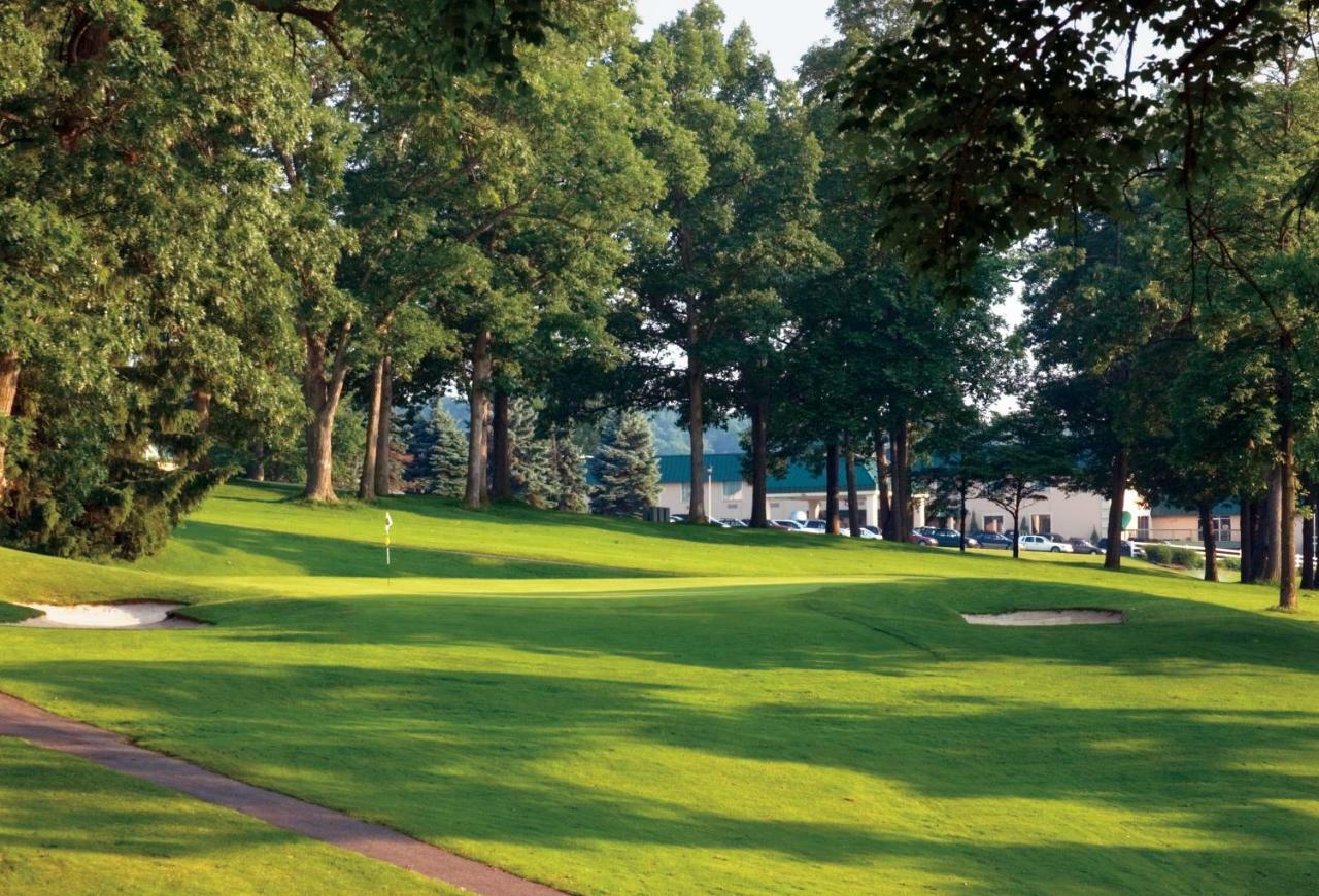 Lakeview Golf Resort Morgantown Extérieur photo